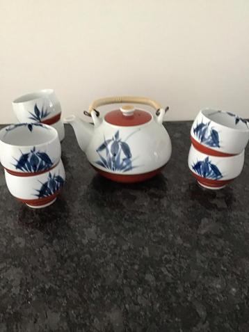Japans design theeservies met 6 kommen beschikbaar voor biedingen