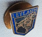Vintage Leyland bus Royal Tiger jas revers badge, emaille, Verzamelen, Speldjes, Pins en Buttons, Verzenden, Zo goed als nieuw