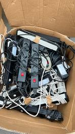 Stekkerdozen verschillende formaten!, Audio, Tv en Foto, Audiokabels en Televisiekabels, Verzenden, Zo goed als nieuw, Minder dan 2 meter