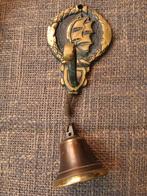 Koper belletje met bootje, Ophalen