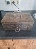 Vintage Metalen Kist met Sleutel, Huis en Inrichting, Woonaccessoires | Kisten, Ophalen, Minder dan 50 cm, Gebruikt, Minder dan 50 cm
