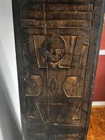 Indonesische kast, Ophalen