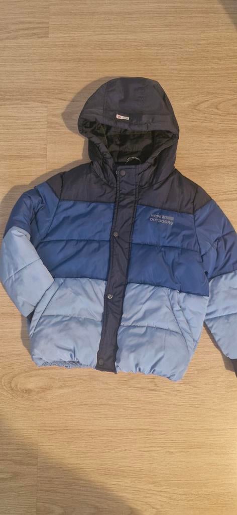 Winterjas jongens maat 122, Kinderen en Baby's, Kinderkleding | Maat 122, Ophalen, Zo goed als nieuw, Jongen, Jas