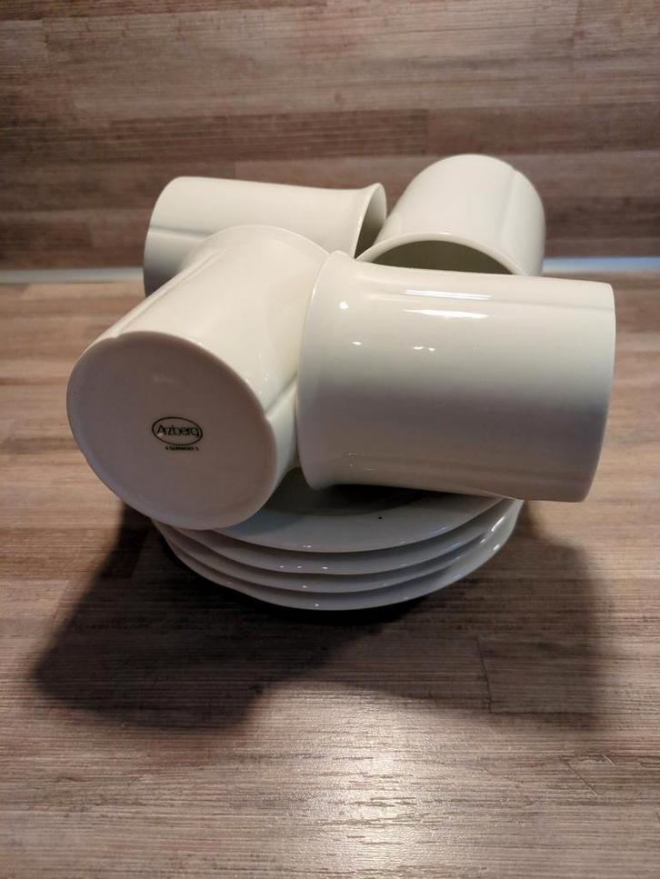 4 Arzberg Corso kop en schotels - Werner Bünck design, Huis en Inrichting, Keuken | Servies, Zo goed als nieuw, Kop(pen) en/of Schotel(s)