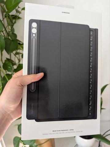 Samsung Galaxy Tab S10+ | S9+ | S9FE+ AI Book Cover  beschikbaar voor biedingen