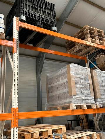 Goedkope opslag. Pallet plaatsen te huur. Brunssum Haefland. beschikbaar voor biedingen