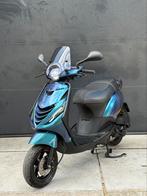 PIAGGIO ZIP 4T 2V BROM 2017 FULL OPTION CAMELEON, Ophalen, Maximaal 45 km/u, Zip, Zo goed als nieuw