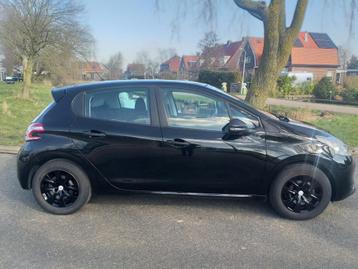 Peugeot 208 1.0 VTI 50KW/68PK 5-D 2014 Zwart beschikbaar voor biedingen
