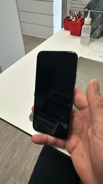 IPhone X 64gb hele goede staat beschikbaar voor biedingen