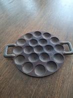 Gietijzeren Poffertjespan - 19 Kuiltjes, Huis en Inrichting, Ophalen of Verzenden, Gebruikt