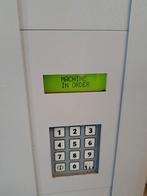 Muur automaat met muntwisselsysteem, Ophalen