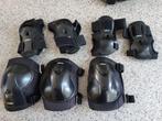 KNIE- EN HANDBESCHERMERS, OXELO  2 RECHTSE EN 1 LINKSE KNIEB, Sport en Fitness, Skeelers, Ophalen of Verzenden, Gebruikt, Bescherming