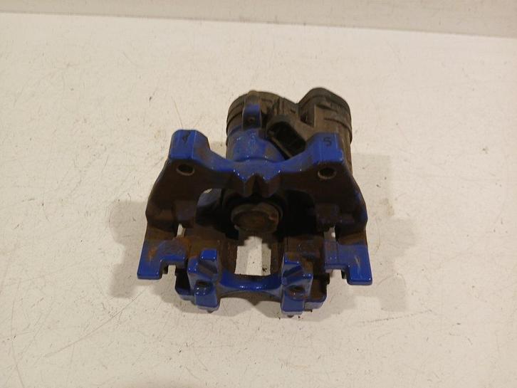 Remklauw rechts achter Volkswagen Golf, Auto-onderdelen, Remmen en Aandrijving, Volkswagen, Gebruikt, Herkomst onderdeel bekend