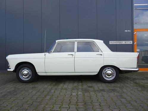 Peugeot 404 Berline 1972 origineel Hollands, Auto's, Oldtimers, Particulier, Open dak, Peugeot, Benzine, Sedan, Handgeschakeld