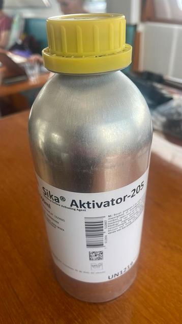 Sika aktivator 205 1 liter beschikbaar voor biedingen