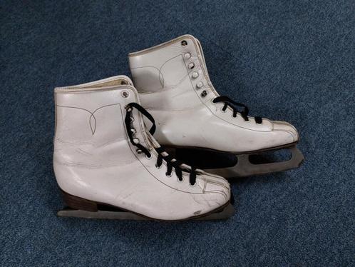 Retro kunstschaatsen Flora SSS - maat 41, Sport en Fitness, Schaatsen, Gebruikt, Kunstschaatsen, Overige merken, Ophalen