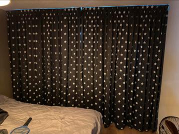 Verduisterende gordijnen kinderkamer 3,56b x 2,39h