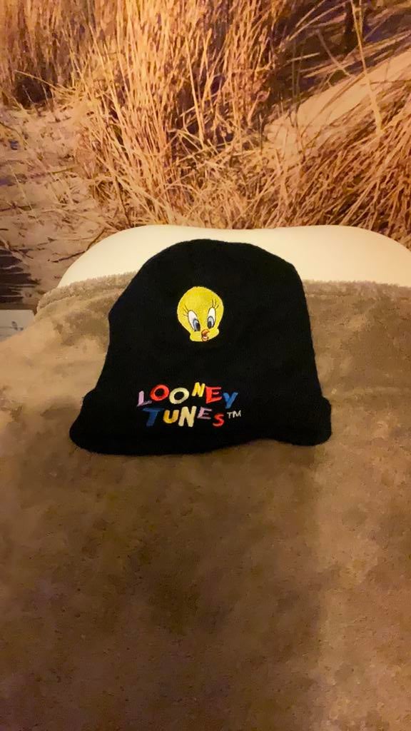 Muts looney tunes, Ophalen of Verzenden, Zo goed als nieuw, Jongetje of Meisje, Muts