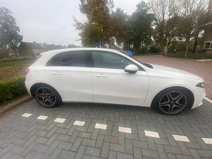 Mercedes-Benz A-Klasse A 180 d 116pk 7G-DCT 2019 Wit, Auto's, Mercedes-Benz, Particulier, A-Klasse, Diesel, Hatchback, Automaat
