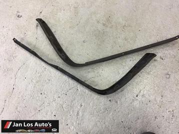 Onderspoiler voorfront Audi 100 C3 ('82-'90) zwart 443805617 beschikbaar voor biedingen