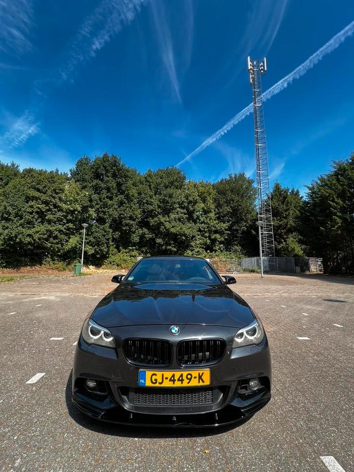 BMW 5-Serie 2.0 520I AUT 184 PK Sedan 2015 Grijs, Auto's, BMW, Particulier, 5-Serie, Benzine, B, Sedan, Automaat, Origineel Nederlands