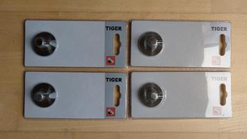 Tiger Ophanghaakjes Zelfklevend beschikbaar voor biedingen