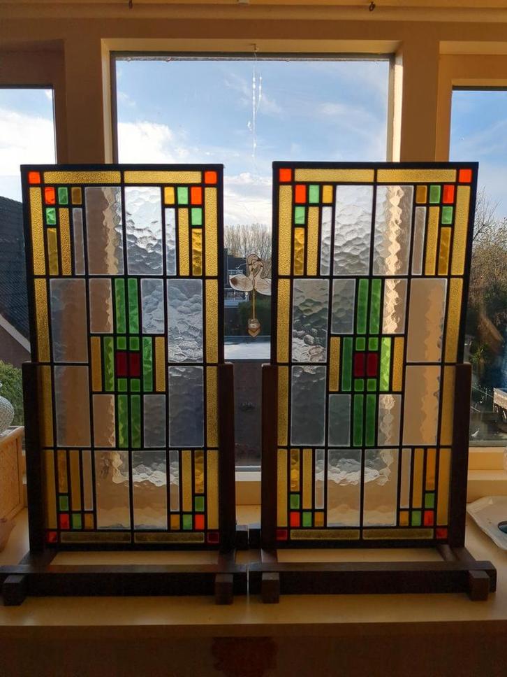 Twee prachtige glas in lood panelen in frame, Antiek en Kunst, Antiek | Glas en Kristal, Ophalen of Verzenden