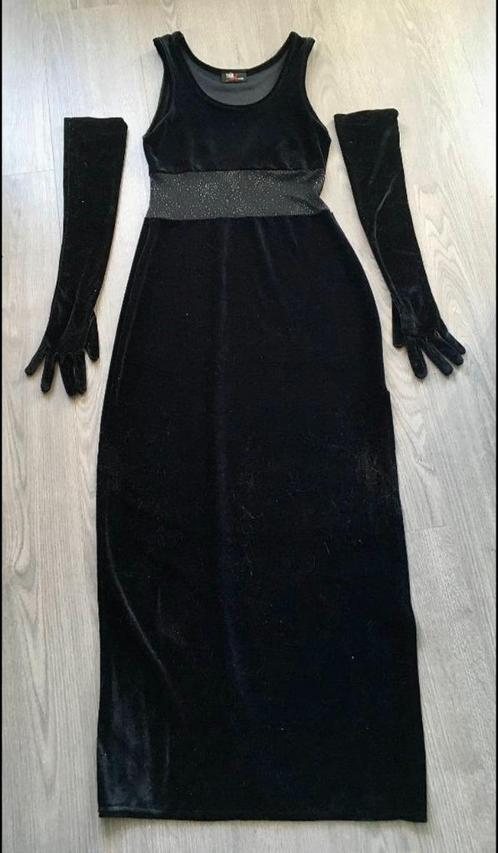 Prachtige lange zwart velours velvet gala jurk , mt 38 40, Kleding | Dames, Gelegenheidskleding, Zo goed als nieuw, Galajurk, Maat 38/40 (M)