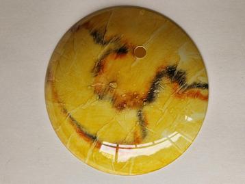 Twee art deco gemarmerde schaallampen beschikbaar voor biedingen