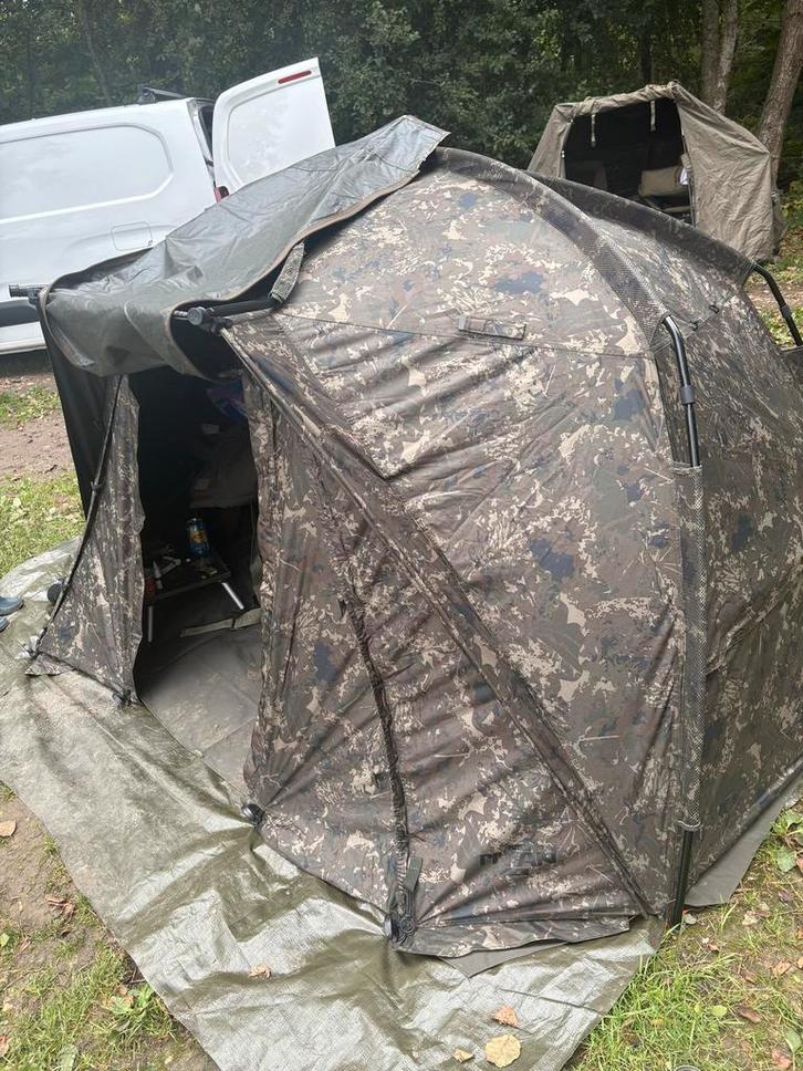 Nash Titan Hide Camo Pro Complete Set, Watersport en Boten, Hengelsport | Karpervissen, Zo goed als nieuw, Ophalen of Verzenden