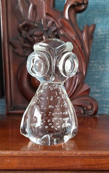 Design paperweight uil  Irice Glass met luchtbelletjes.  beschikbaar voor biedingen