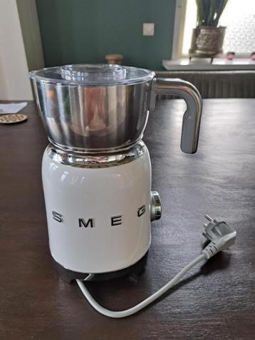 SMEG retro Melkopschuimer wit beschikbaar voor biedingen