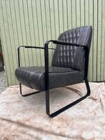 2 stuks fauteuil; staal met kunstleer, Huis en Inrichting, Ophalen, Metaal, 75 tot 100 cm, Zo goed als nieuw