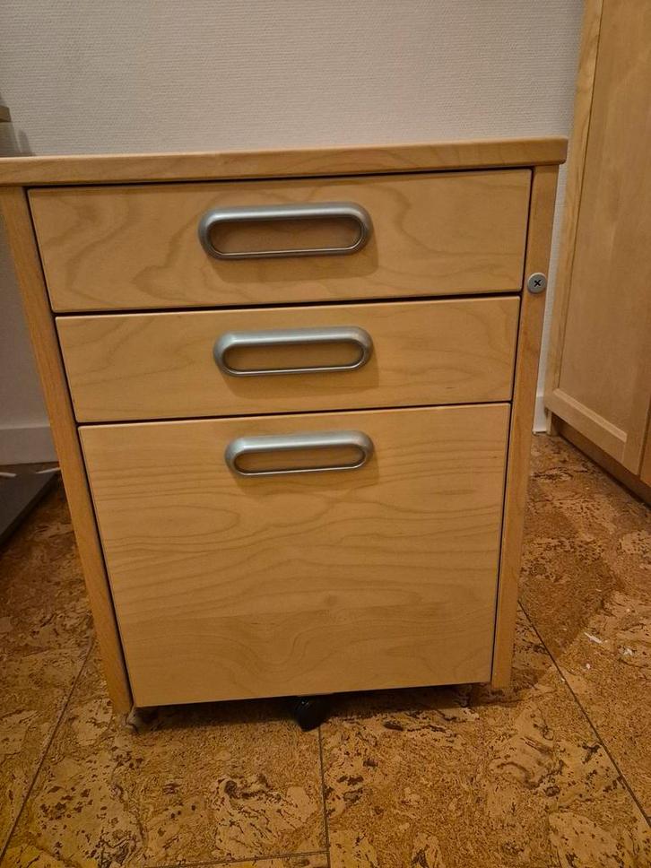 IKEA ladekast op wieltjes, Huis en Inrichting, Kasten | Ladekasten, Gebruikt, Minder dan 100 cm, 50 tot 100 cm, 25 tot 50 cm, Overige houtsoorten