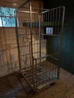 Metalen rolcontainer, Ophalen