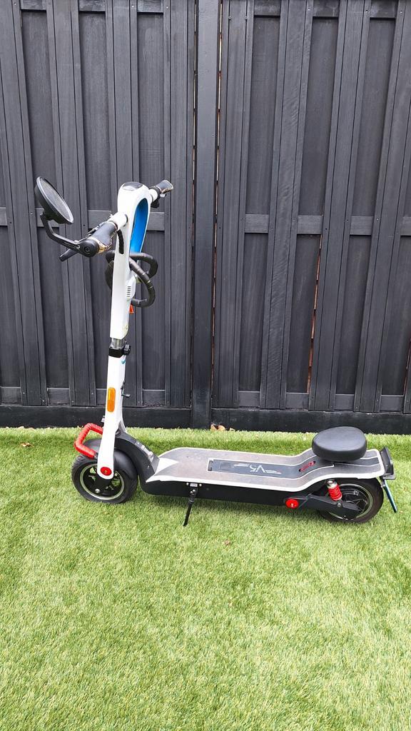 Veeley RDW goedgekeurde step met kenteken, Fietsen en Brommers, Steps, Zo goed als nieuw, Elektrische step (E-scooter), Ophalen
