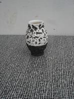 Diverse aparte vintage vaasjes uit de jaren 50 / 60 en 70