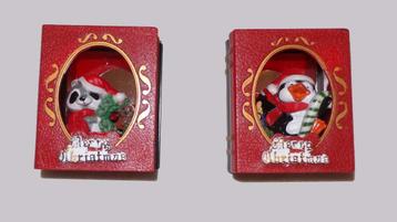 2 Mooie KERST FIGUURTJES met MUZIEK beschikbaar voor biedingen