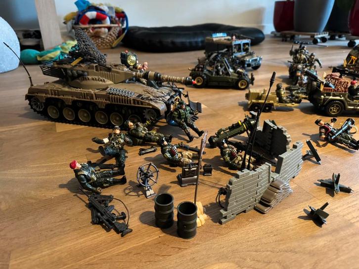 Soldier force, Kinderen en Baby's, Speelgoed | Actiefiguren, Zo goed als nieuw, Ophalen of Verzenden