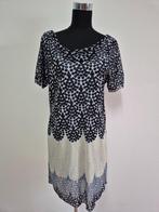J552 - Beige-zwarte Sylver jurk maat 38 (1), Kleding | Dames, Jurken, Ophalen of Verzenden, Zo goed als nieuw, Maat 38/40 (M)