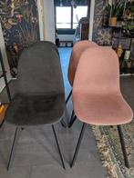 Vier stoelen: grijs en roze, Gebruikt, Overige kleuren, Ophalen of Verzenden, Vier