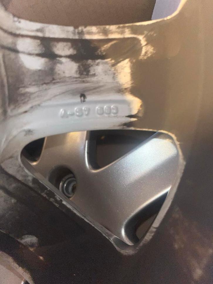 Peugeot 207 Velgen 16 inch - Beschadigd, Auto diversen, Velgenbomen, Gebruikt, Ophalen