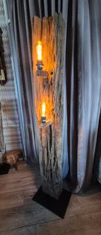 Robuuste, houten, staande lamp., Huis en Inrichting, Lampen | Tafellampen, Ophalen of Verzenden, 75 cm of meer