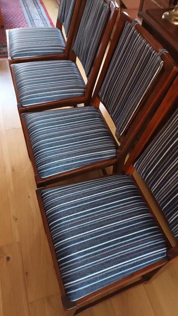 vintage eetkamerstoelen  beschikbaar voor biedingen
