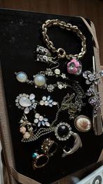 Lot vintage retro grootmoederstijd sieraden, Sieraden, Tassen en Uiterlijk, Antieke sieraden, Ophalen of Verzenden, Overige materialen