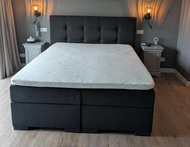 Mooi bed zo goed als nieuw boxspring bieden vanaf € 300, Huis en Inrichting, Slaapkamer | Boxsprings, Zo goed als nieuw, 160 cm