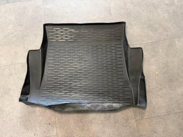 Nette Originele BMW E81 E87 1Serie Rubber Kofferbakmat Mat !, Auto diversen, Kofferbakmatten, Ophalen of Verzenden