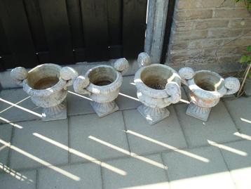 TERRA COTTA PLANTEN  BLOEM VAZEN beschikbaar voor biedingen