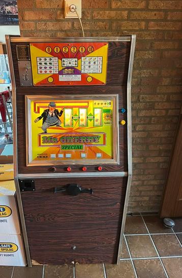 Mr Cherry fruitautomaat gokkast - inclusief sleutels beschikbaar voor biedingen