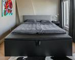 King size box spring bed, head,mattress and mattress topper, Huis en Inrichting, Slaapkamer | Bedden, Ophalen, Tweepersoons, Zo goed als nieuw